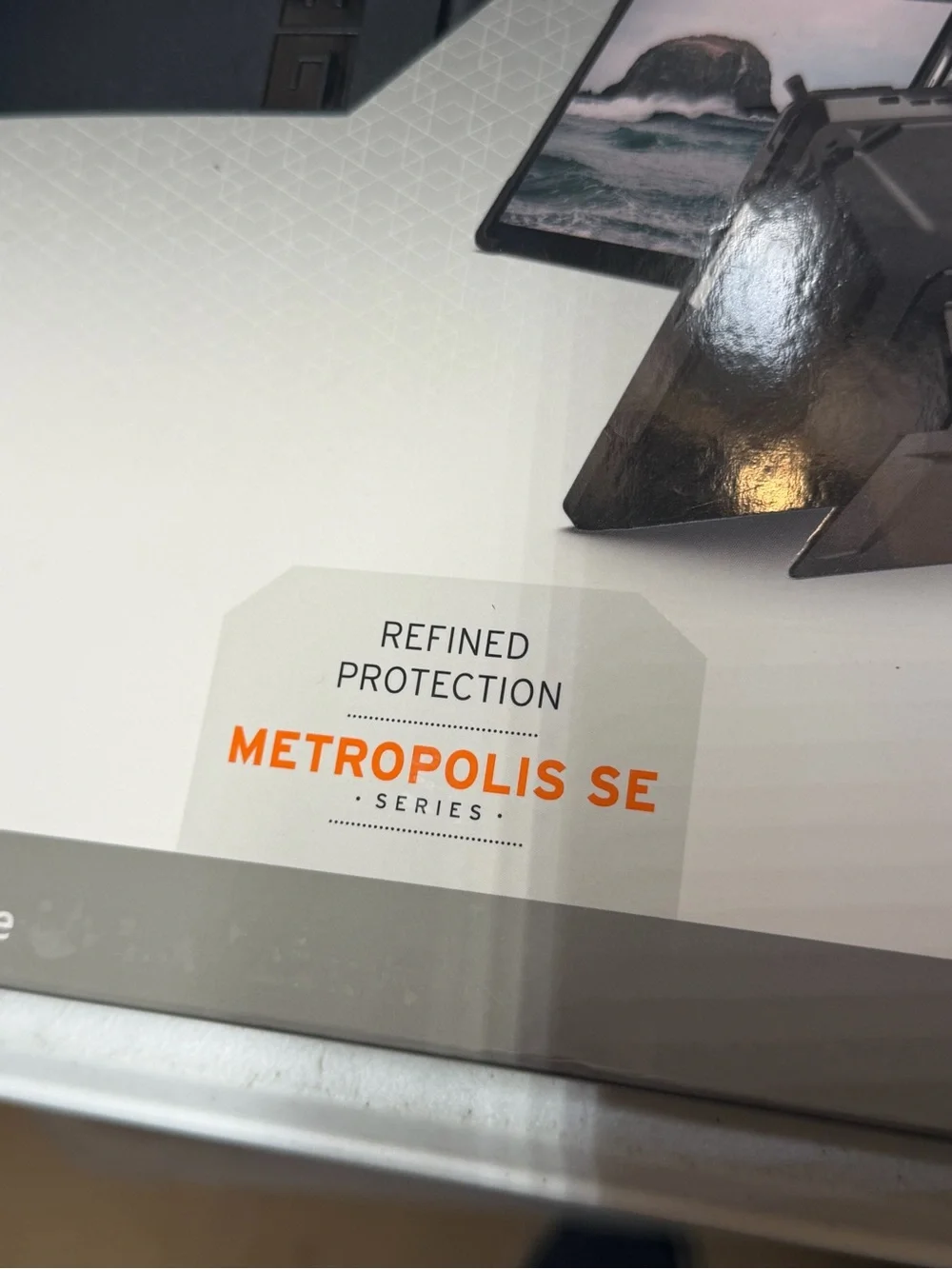 URBAN ARMOR GEAR Surface Pro 9 | Series : METROPOLIS